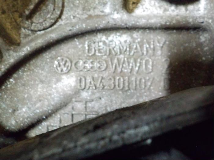 Caja de cambios de un Volkswagen Passat (3C2) 1.9 TDI 2005