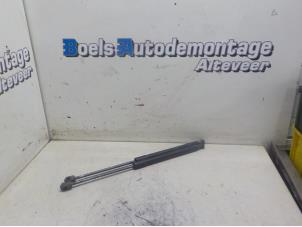 Used Set of tailgate gas struts Volkswagen Passat Variant (3C5) 1.9 TDI Price on request offered by Boels Autodemontage