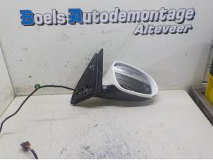 Used Wing mirror, right Volkswagen Passat Variant (3C5) 1.9 TDI Price on request offered by Boels Autodemontage