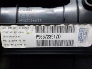 Innerdisplay från en Citroën C4 Berline (LC) 1.6 HDi 16V 110 2004