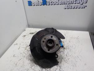 Used Front wheel hub Mini Mini (R56) 1.4 16V One Price € 35,00 Margin scheme offered by Boels Autodemontage