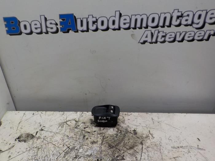Usados Interruptor combinado de ventanillas Fiat Scudo Precio € 10,00 Norma de margen ofrecido por Boels Autodemontage