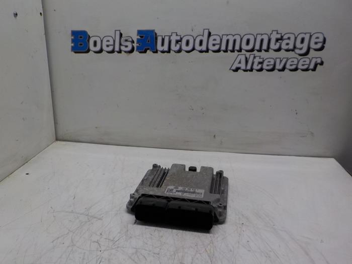Used Engine management computer Volkswagen Golf Plus (5M1/1KP) 1.9 TDI 105 Price € 85,00 Margin scheme offered by Boels Autodemontage