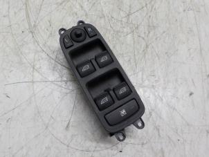 Used Multi-functional window switch Volvo V50 (MW) 2.0 D 16V Price on request offered by Boels Autodemontage