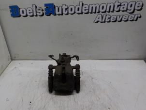 Used Rear brake calliper, right Renault Modus/Grand Modus (JP) 1.5 dCi 85 Price on request offered by Boels Autodemontage