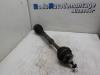 Front drive shaft, right from a Audi A4 (B5), 1994 / 2000 1.6, Saloon, 4-dr, Petrol, 1.595cc, 74kW (101pk), FWD, ADP; AHL; ANA; ARM, 1994-11 / 2000-10, 8D2 1998