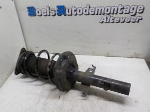 Used Front shock absorber rod, right Renault Megane IV Estate (RFBK) 1.2 Energy TCE 100 Price on request offered by Boels Autodemontage