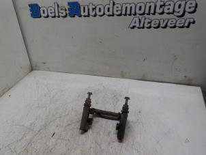 Used Rear brake calliperholder, right Renault Megane IV Estate (RFBK) 1.2 Energy TCE 100 Price on request offered by Boels Autodemontage