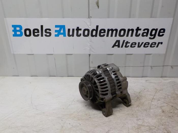 Used Dynamo Renault Twingo (C06) 1.2 16V Price € 35,00 Margin scheme offered by Boels Autodemontage