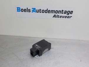 Used Antenna Amplifier Volkswagen Golf V (1K1) 1.4 TSI 140 16V Price € 30,00 Margin scheme offered by Boels Autodemontage