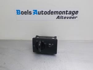 Używane Przelacznik swiatel Ford Focus 2 Wagon 1.6 16V Cena € 25,00 Procedura marży oferowane przez Boels Autodemontage