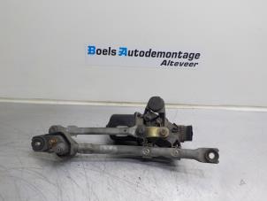 Used Wiper motor + mechanism Toyota Aygo (B10) 1.4 HDI Price on request offered by Boels Autodemontage