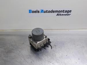 Usagé Pompe ABS Citroen C4 Berline (LC) 1.6 16V Prix € 30,00 Règlement à la marge proposé par Boels Autodemontage