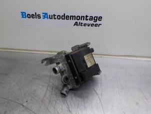 Used Additional water pump Mercedes E Combi (S210) 3.2 E-320 CDI 24V Price € 35,00 Margin scheme offered by Boels Autodemontage