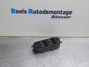 Used Electric window switch Volvo V50 (MW) 2.0 16V Price on request offered by Boels Autodemontage