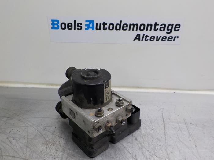 Used ABS pump Seat Altea (5P1) 1.9 TDI 105 Price € 75,00 Margin scheme offered by Boels Autodemontage