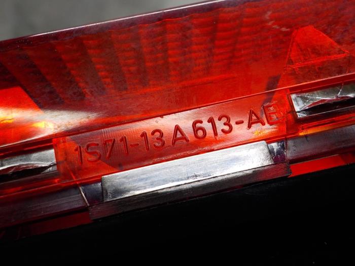 Zusätzliches Bremslicht Mitte van een Ford Focus 2 Wagon 1.6 16V 2008