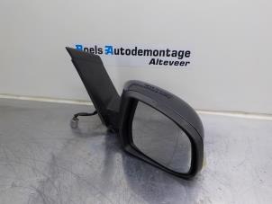 Used Wing mirror, right Ford Focus 2 Wagon 1.6 16V Price € 35,00 Margin scheme offered by Boels Autodemontage