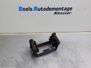Used Rear brake calliperholder, left Mercedes A (W169) 1.5 A-150 16V Price € 20,00 Margin scheme offered by Boels Autodemontage
