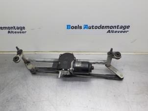 Used Wiper motor + mechanism Volkswagen Polo V (6R) 1.4 TDI 12V 90 Price on request offered by Boels Autodemontage