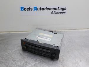 Usados Reproductor de CD y radio Renault Megane II CC (EM) 2.0 16V Precio de solicitud ofrecido por Boels Autodemontage