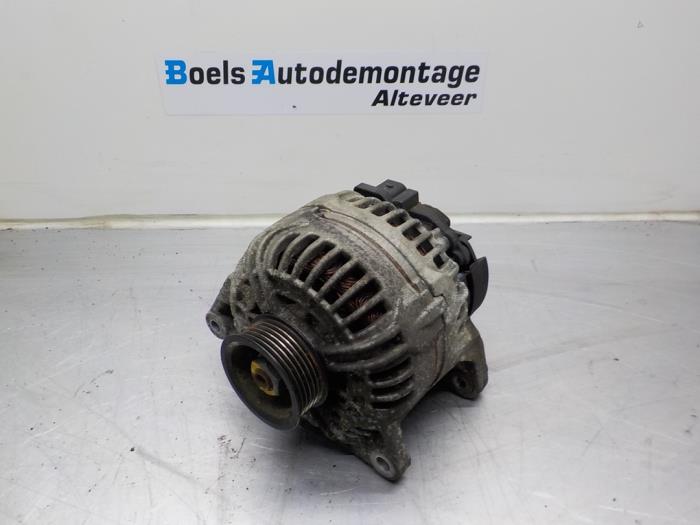 Begagnade Dynamo Audi A4 (B6) 2.4 V6 30V Pris € 50,00 Marginaltabell erbjuds av Boels Autodemontage