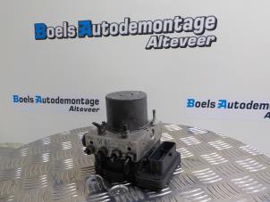Usagé Bloc ABS Volkswagen Polo V (6R) 1.4 TDI DPF BlueMotion technology Prix € 65,00 Règlement à la marge proposé par Boels Autodemontage