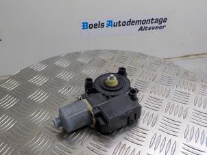 Used Door window motor Volkswagen Polo V (6R) 1.2 12V BlueMotion Technology Price on request offered by Boels Autodemontage