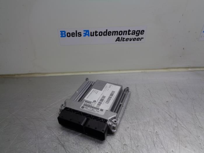 Used Engine management computer BMW 3 serie (E90) 330d 24V Price € 75,00 Margin scheme offered by Boels Autodemontage