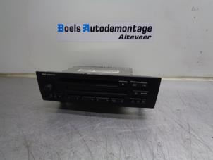 Usados Reproductor de CD y radio BMW 3 serie (E90) 330d 24V Precio € 40,00 Norma de margen ofrecido por Boels Autodemontage