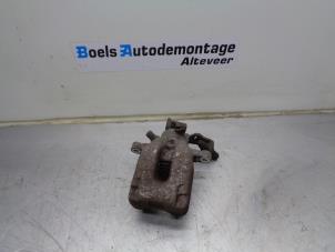 Used Rear brake calliper, left Peugeot 1007 (KM) 1.6 GTI,Gentry 16V Price € 40,00 Margin scheme offered by Boels Autodemontage