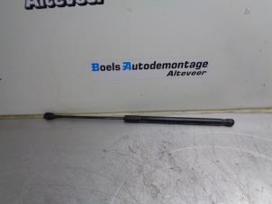 Used Set of tailgate gas struts Volkswagen Polo V (6R) 1.2 12V Price on request offered by Boels Autodemontage