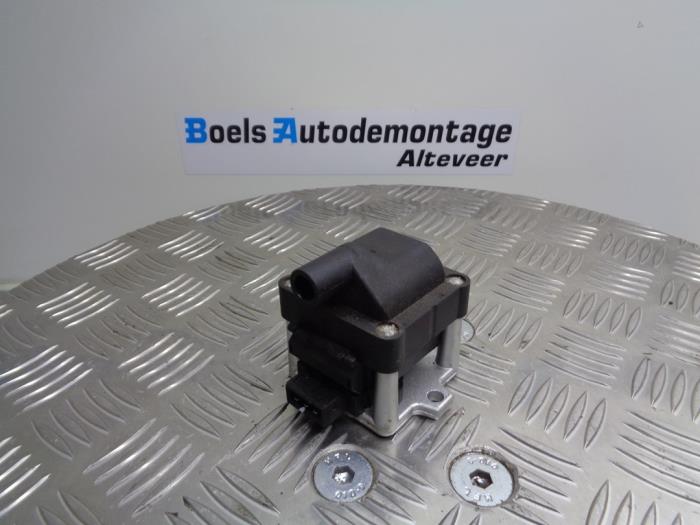 Usagé Bobine Volkswagen Golf III Cabrio (1E) 1.8,Avantgarde Prix € 30,00 Règlement à la marge proposé par Boels Autodemontage
