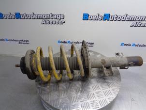 Used Front shock absorber rod, right Volkswagen Transporter T5 1.9 TDi Price € 45,00 Margin scheme offered by Boels Autodemontage