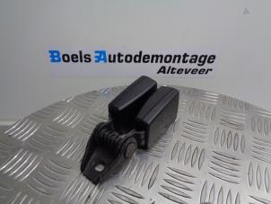 Used Rear seatbelt buckle, centre Volkswagen Scirocco (137/13AD) 1.4 TSI 160 16V Price on request offered by Boels Autodemontage