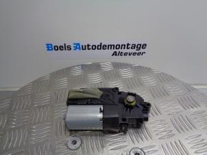 Used Sunroof motor Volkswagen Scirocco Price on request offered by Boels Autodemontage