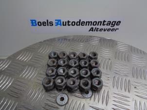Usagé Kit boulons de roue Opel Insignia 1.8 16V Ecotec Prix € 15,00 Règlement à la marge proposé par Boels Autodemontage