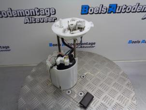 Usagé Pompe à carburant Opel Insignia 1.8 16V Ecotec Prix € 30,00 Règlement à la marge proposé par Boels Autodemontage
