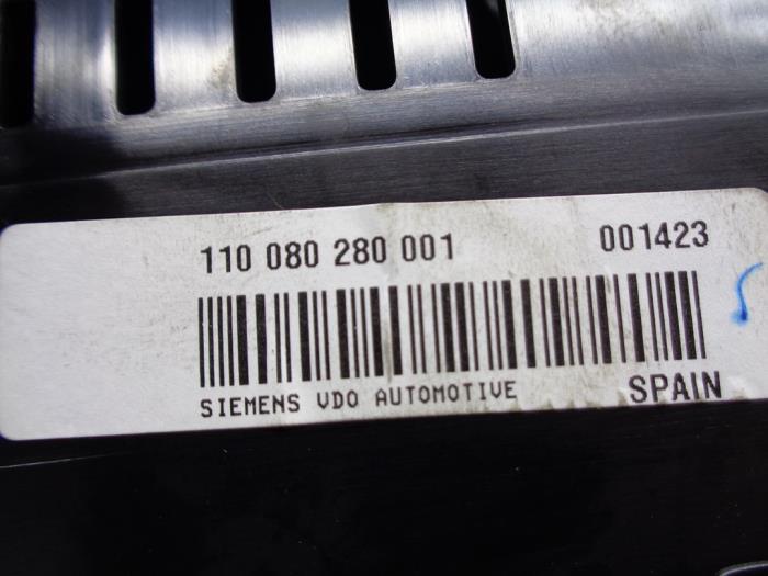 Cuentakilómetros de un Seat Altea (5P1) 2.0 FSI 16V 2005