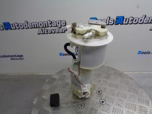 Used Electric fuel pump Peugeot 107 1.0 12V Price € 35,00 Margin scheme offered by Boels Autodemontage