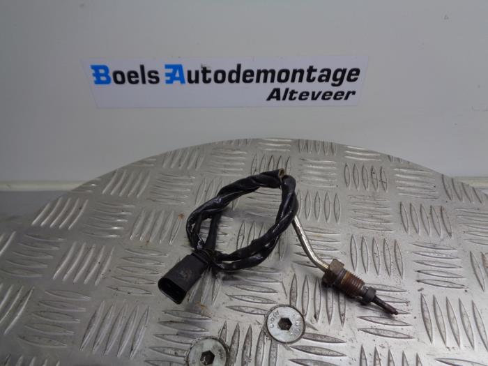 Usagé Sensor température d’échappement Skoda Yeti (5LAC) 2.0 TDI 16V 4x4 Prix € 25,00 Règlement à la marge proposé par Boels Autodemontage