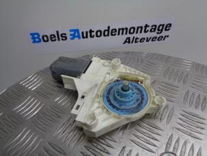Używane Silnik szyby drzwiowej Audi A6 (C7) 3.0 V6 24V TFSI Quattro Cena € 25,00 Procedura marży oferowane przez Boels Autodemontage