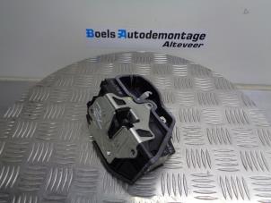 Usagé Serrure avant droite BMW 5 serie (E60) 530i 24V Prix € 25,00 Règlement à la marge proposé par Boels Autodemontage