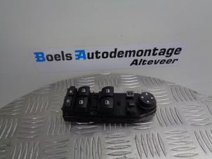 Usados Interruptor combinado de ventanillas BMW 5 serie (E60) 530i 24V Precio € 25,00 Norma de margen ofrecido por Boels Autodemontage