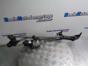 Używane Silnik i mechanizm wycieraczki BMW 5 serie (E60) 530i 24V Cena € 40,00 Procedura marży oferowane przez Boels Autodemontage