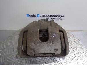 Used Front brake calliper, right BMW 5 serie (E60) 530i 24V Price € 40,00 Margin scheme offered by Boels Autodemontage