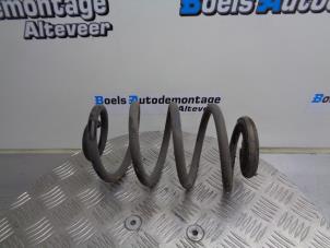 Used Rear coil spring Renault Clio III Estate/Grandtour (KR) 1.2 16V TCE 100 Price € 25,00 Margin scheme offered by Boels Autodemontage