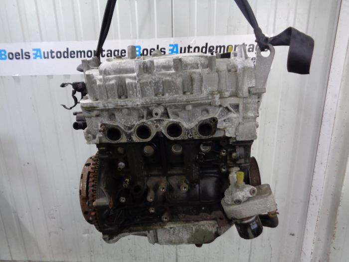 Used Engine Renault Clio III Estate/Grandtour (KR) 1.2 16V TCE 100 Price € 425,00 Margin scheme offered by Boels Autodemontage