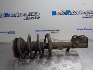 Used Front shock absorber rod, right Toyota Avensis Wagon (T25/B1E) 2.0 16V D-4D Price € 35,00 Margin scheme offered by Boels Autodemontage