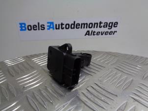 Used Air mass meter Toyota Avensis Wagon (T25/B1E) 2.0 16V D-4D Price € 30,00 Margin scheme offered by Boels Autodemontage